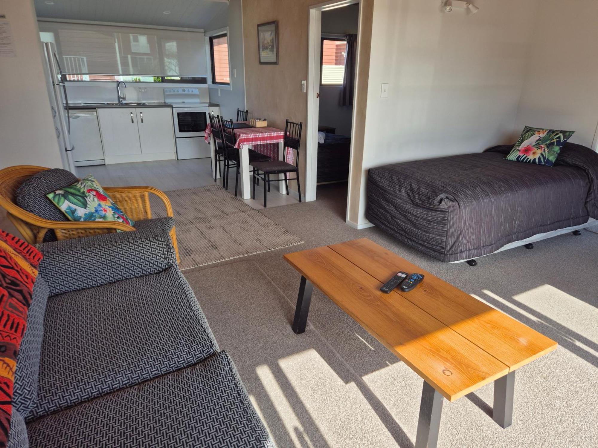 Blue Marlin Apartments Whitianga Exterior foto