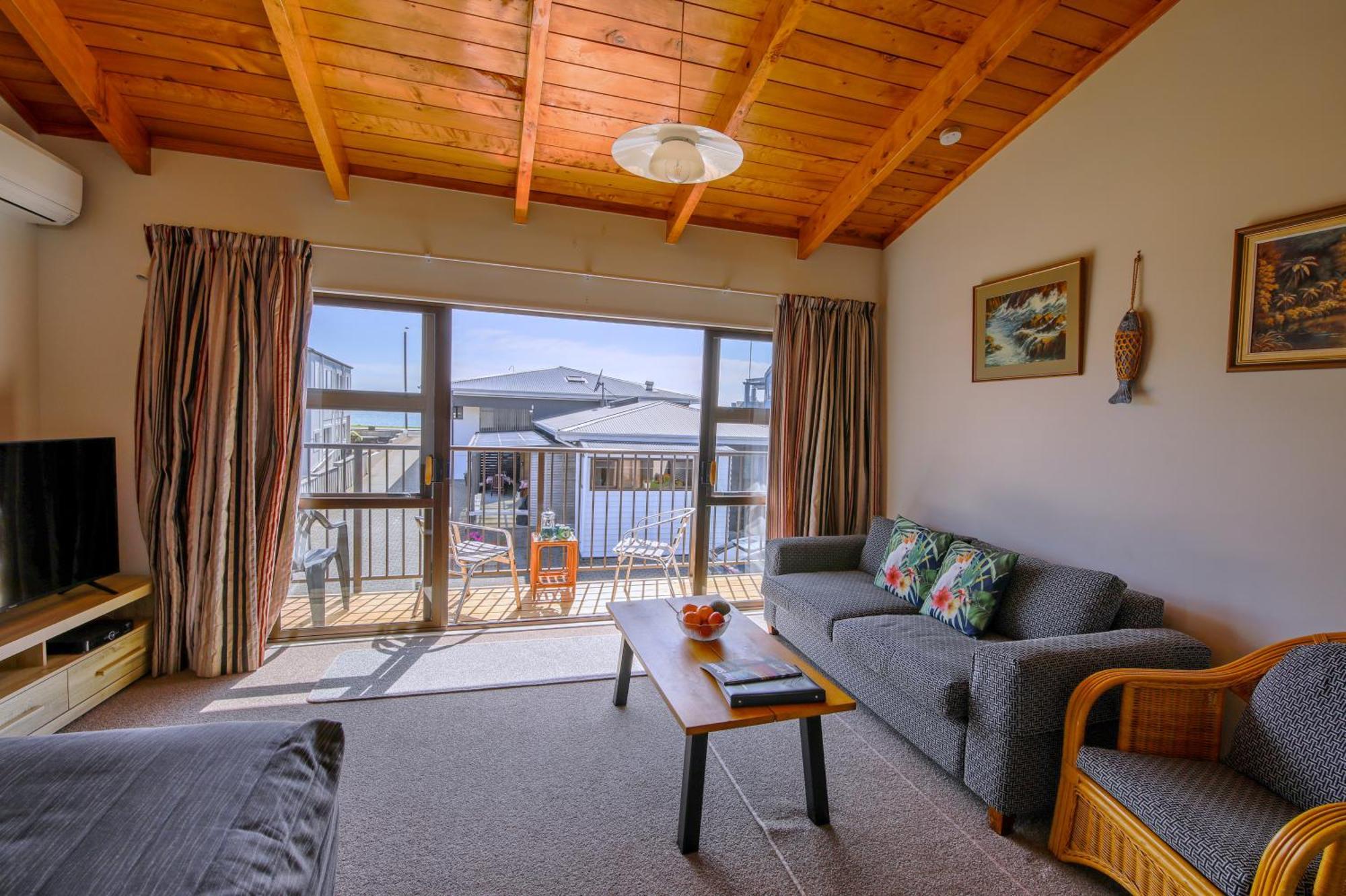 Blue Marlin Apartments Whitianga Exterior foto