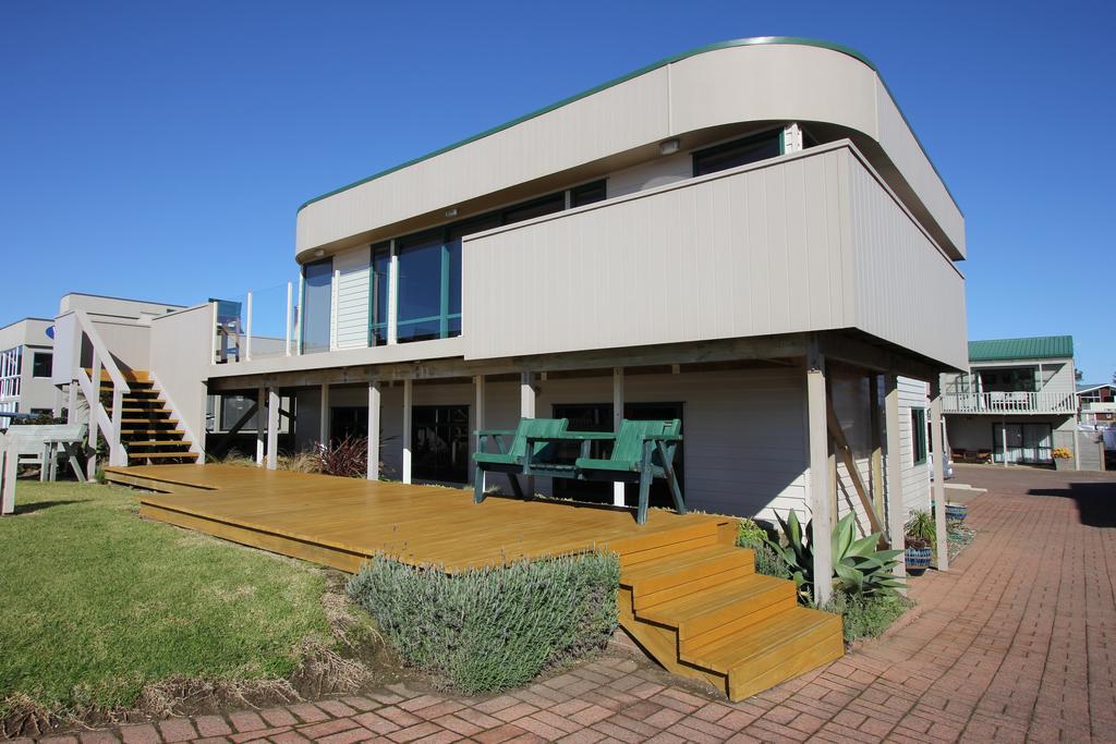 Blue Marlin Apartments Whitianga Exterior foto