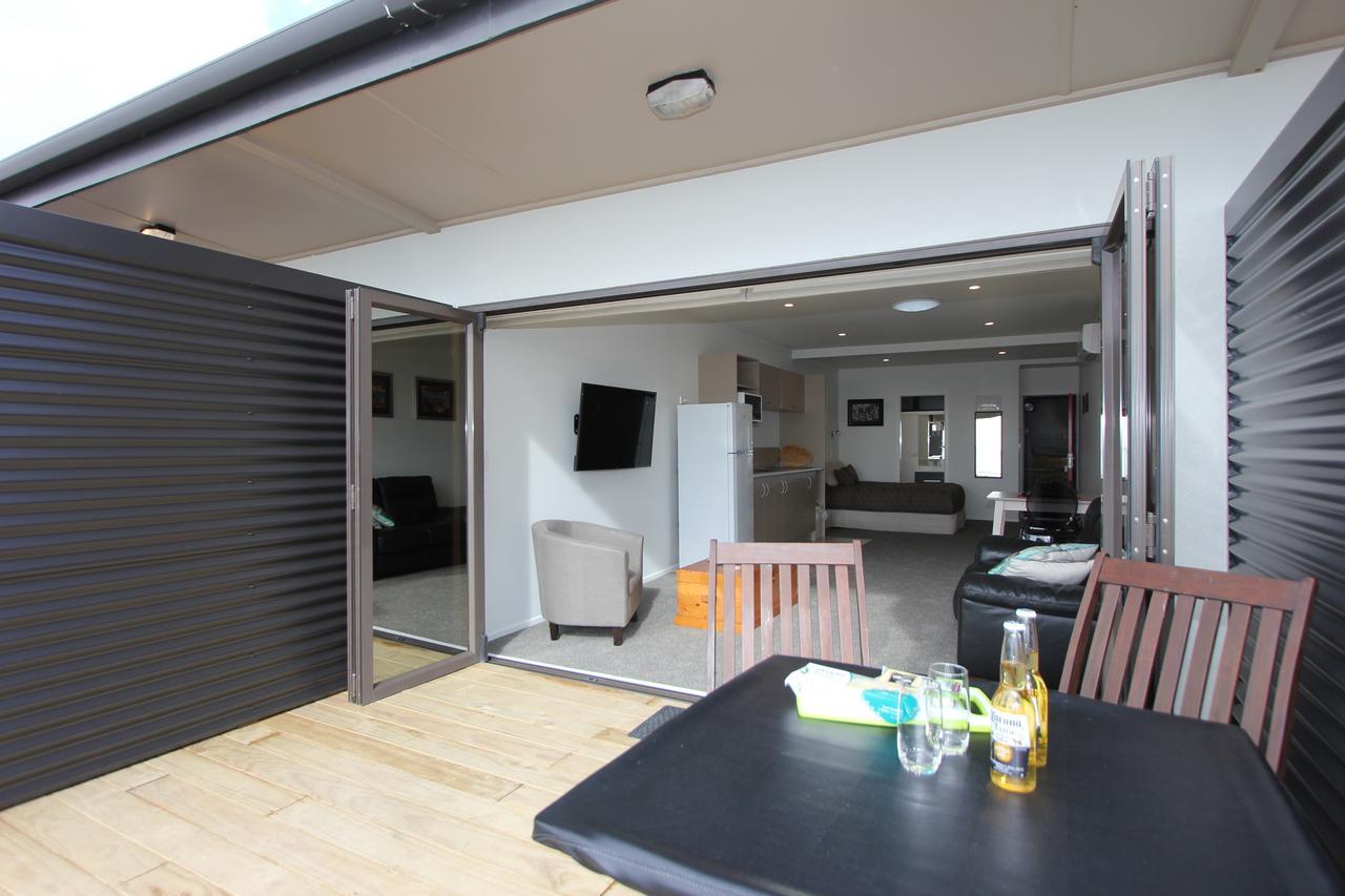 Blue Marlin Apartments Whitianga Exterior foto